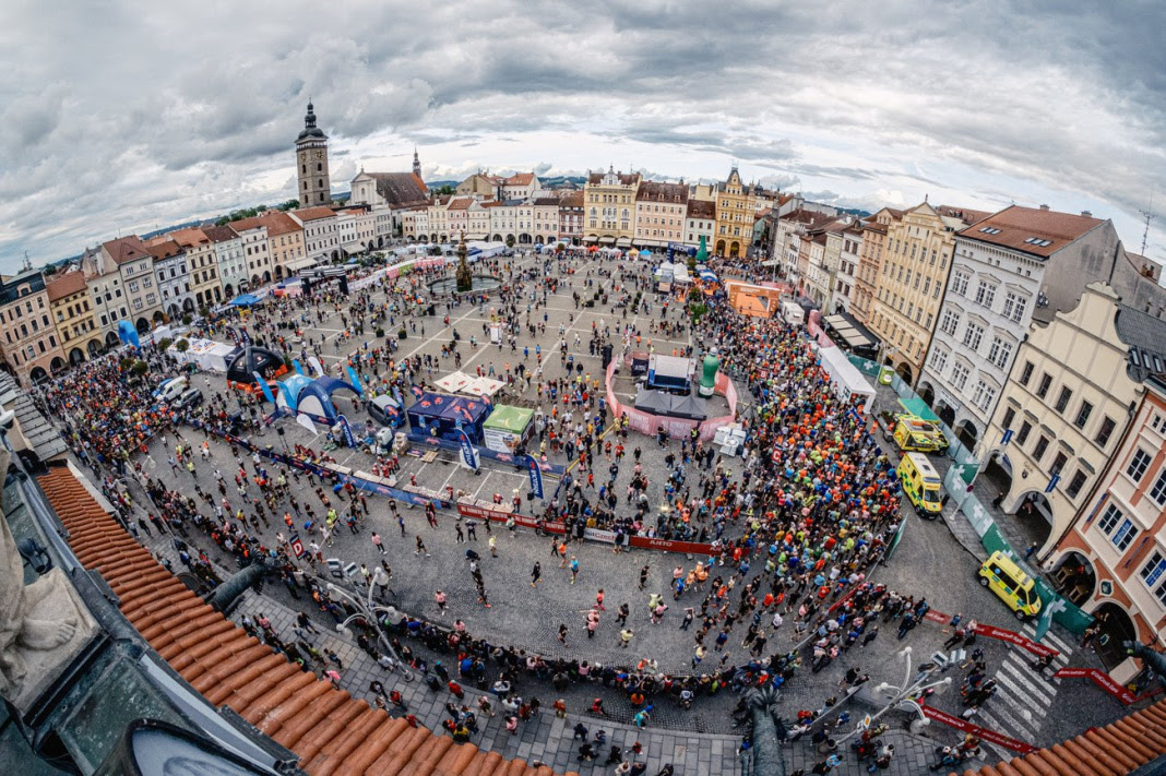 Un successo il Mattoni České Budějovice Running Festival, vittoria di Hendel e primato europeo femminile di Nemchenko